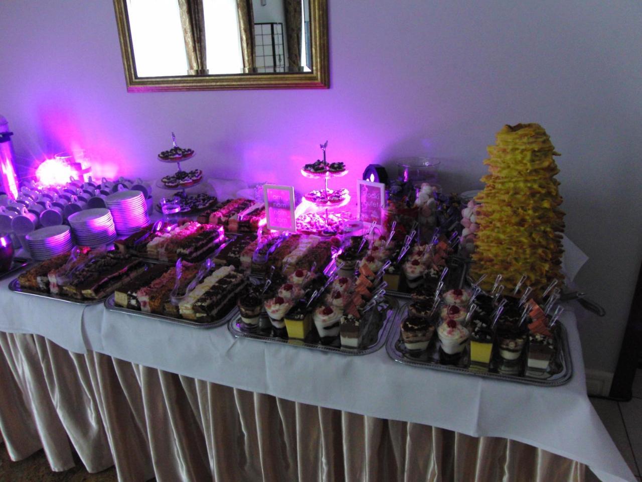 Hotel Dworek*** Skierniewice Εξωτερικό φωτογραφία