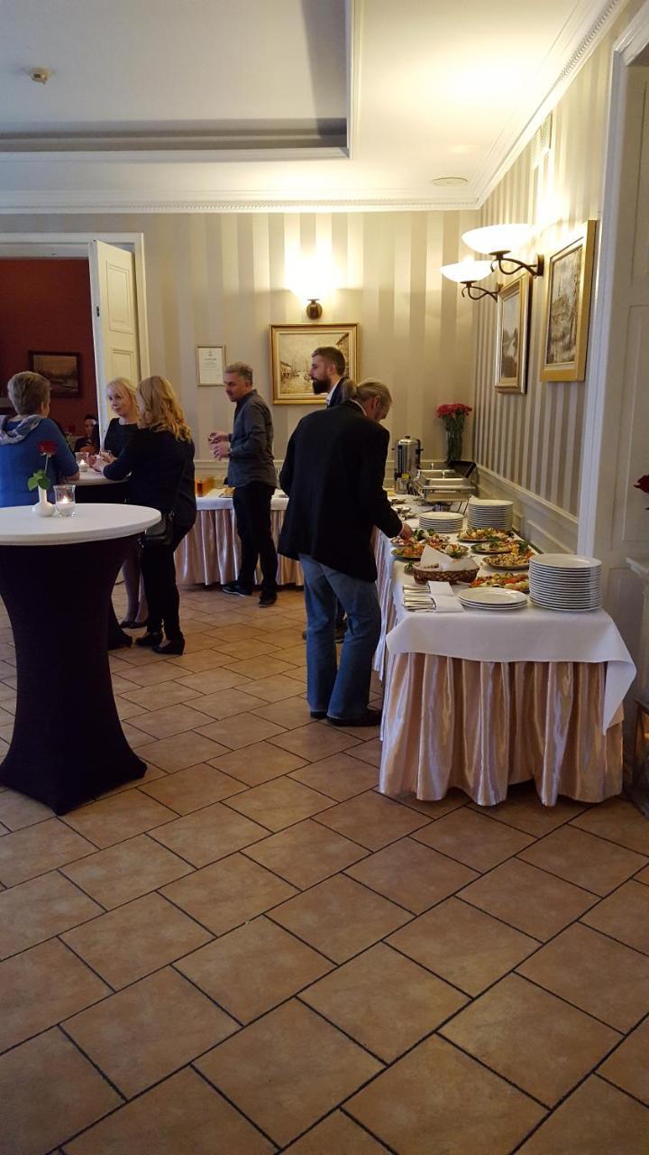 Hotel Dworek*** Skierniewice Εξωτερικό φωτογραφία
