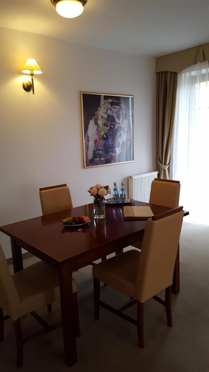 Hotel Dworek*** Skierniewice Εξωτερικό φωτογραφία