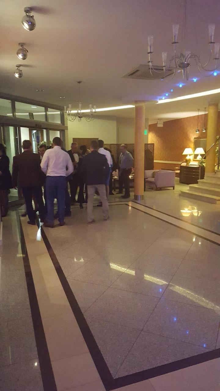 Hotel Dworek*** Skierniewice Εξωτερικό φωτογραφία